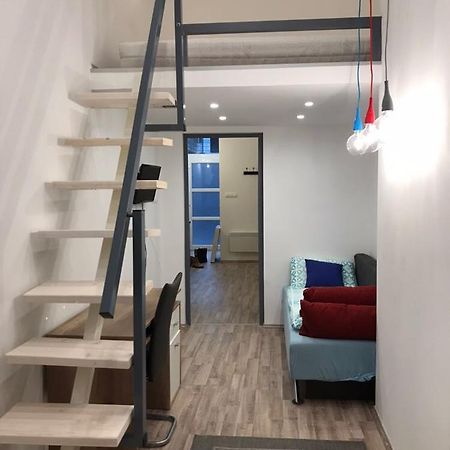 Ferienwohnung The Whistling Rabbi Budapest Exterior foto